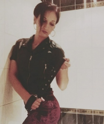 Любовь, 33 года